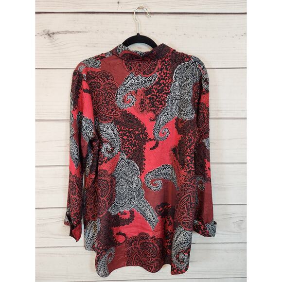 Chico's Women's Black Red Printed Crinkle Long Sleeve Button Down Blouse Size L - Picture 2 of 6